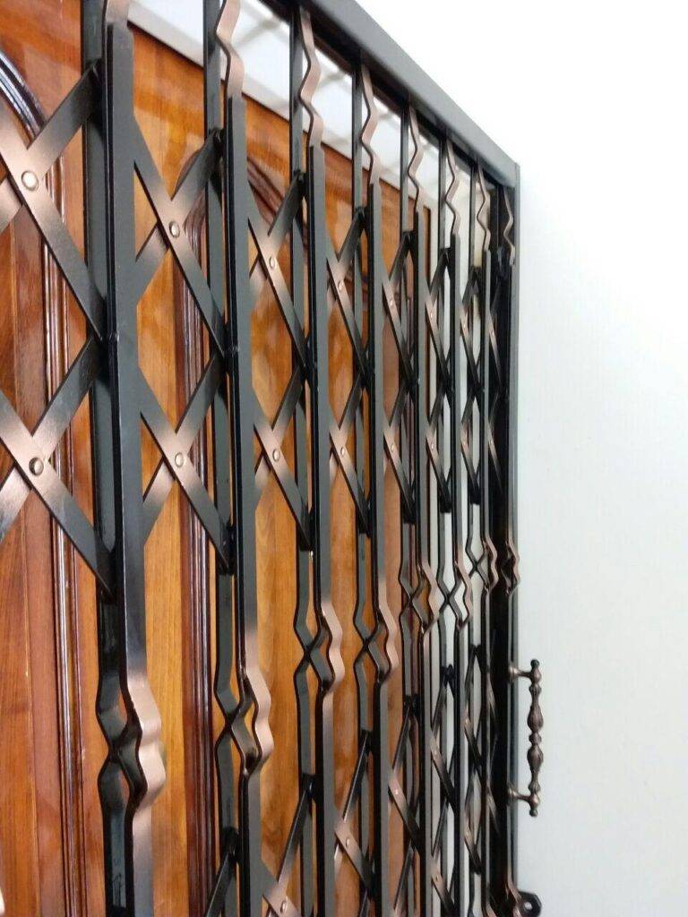 گارد پشت در خانه و آپارتمان