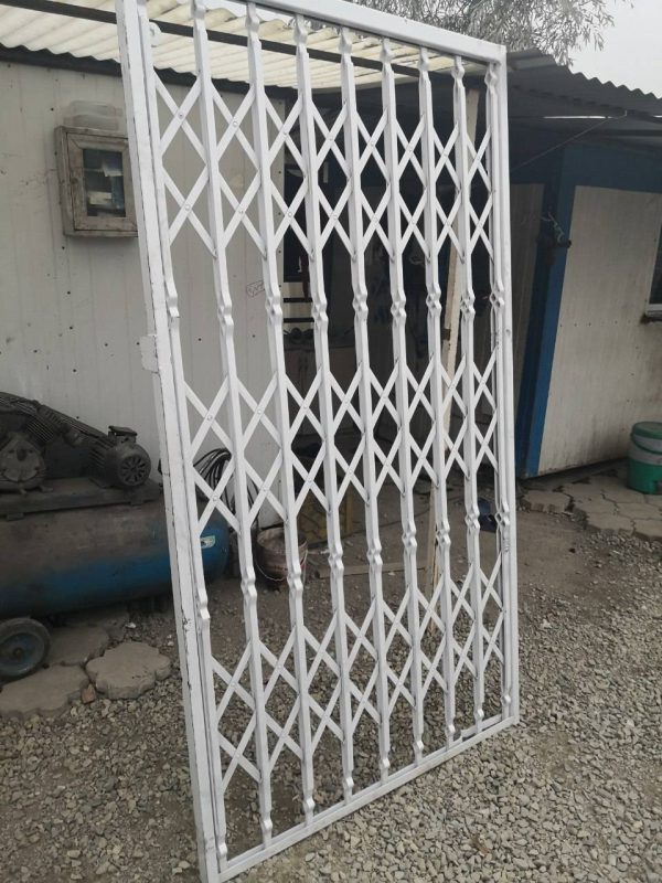 درب ضد سرقت آکاردئونی