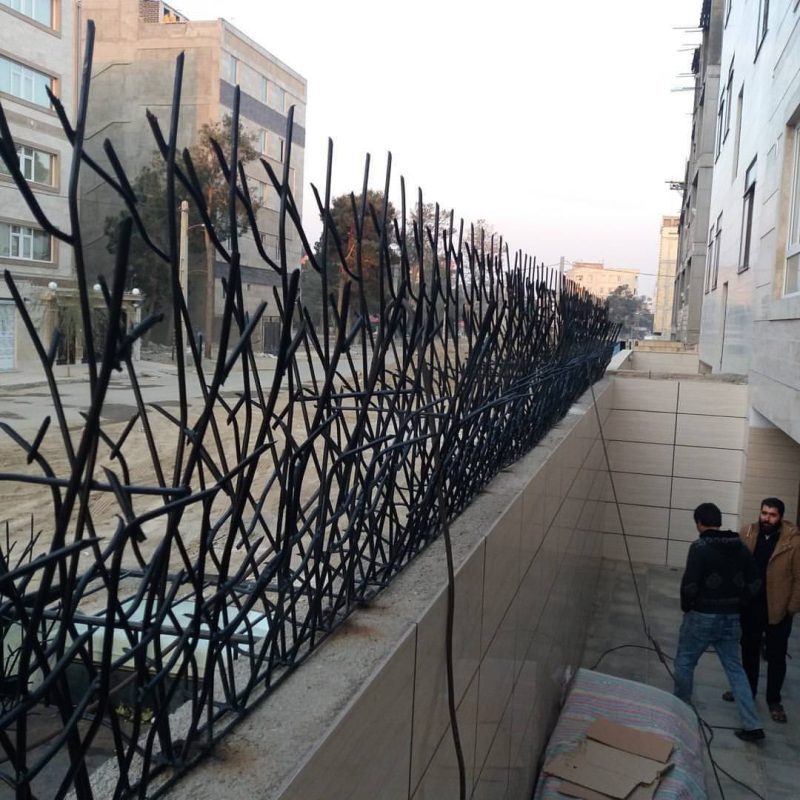 نرده حصار حفاظ رنگ طلایی مشکی