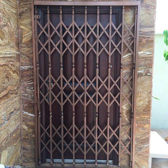 درب آکاردئونی ضد سرقت