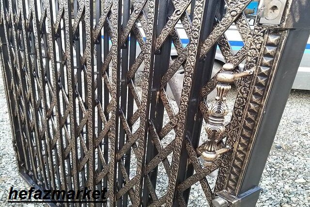 حفاظ درب آپارتمان