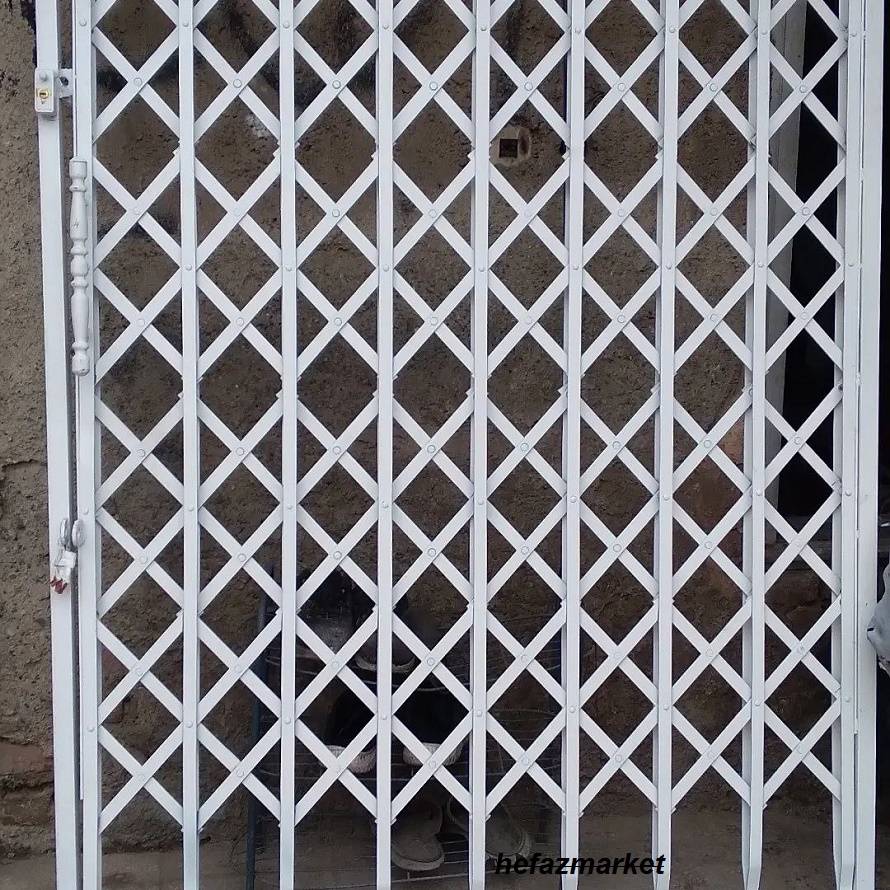 درب کشویی زیبا (حفاظ آکاردئونی)