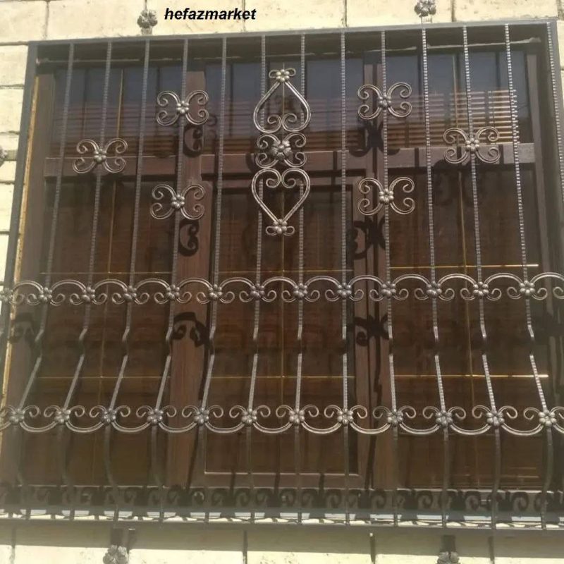 محافظ آهنی پنجره