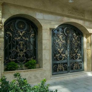 انواع درب فرفورژه شیک و مستحکم