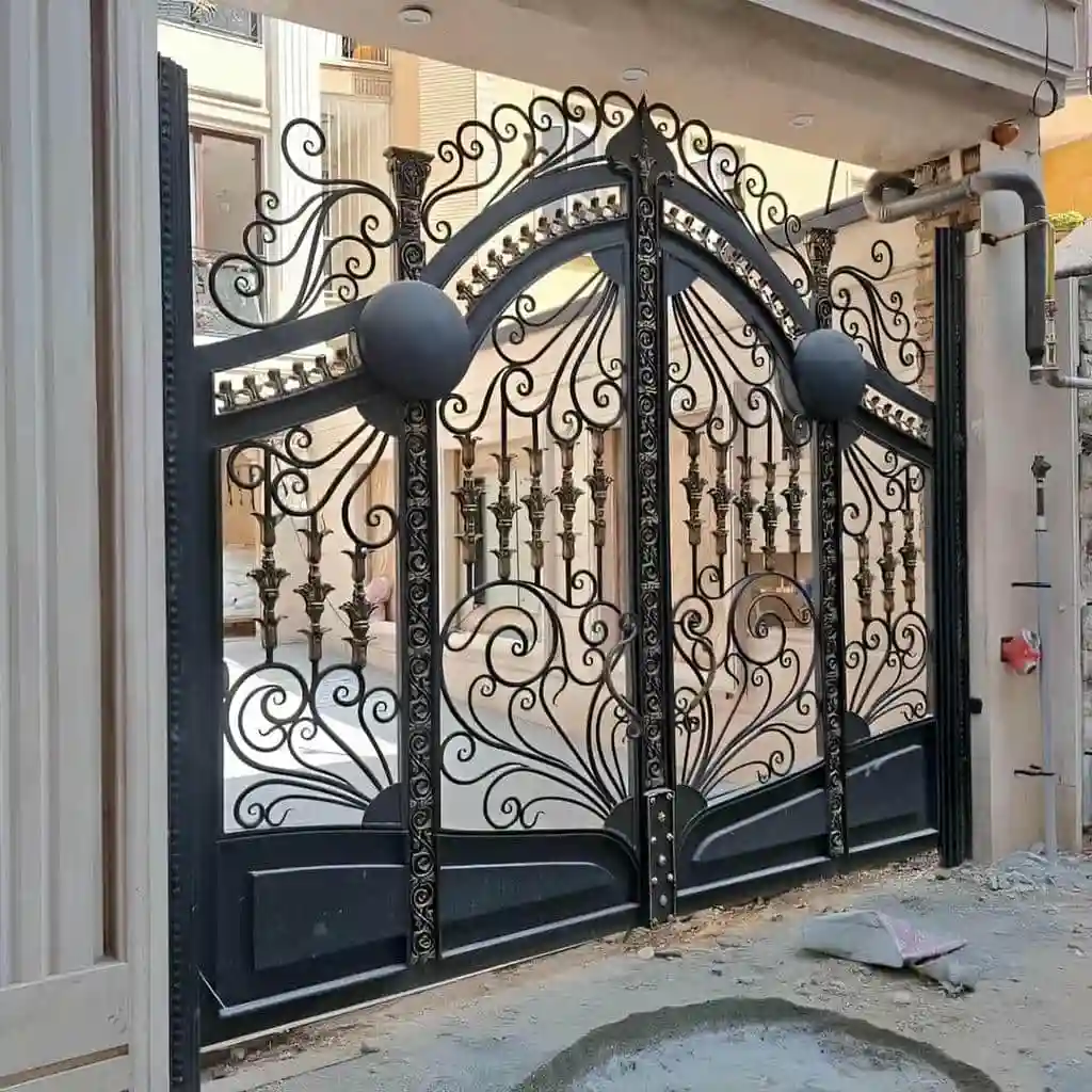 درب حیاط فرفورژه