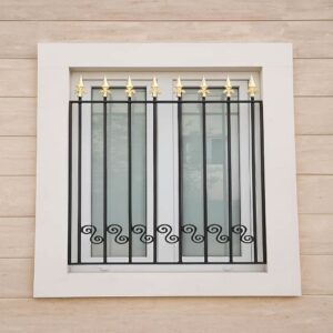 حفاظ پنجره دوجداره از داخل و خارج ساختمان