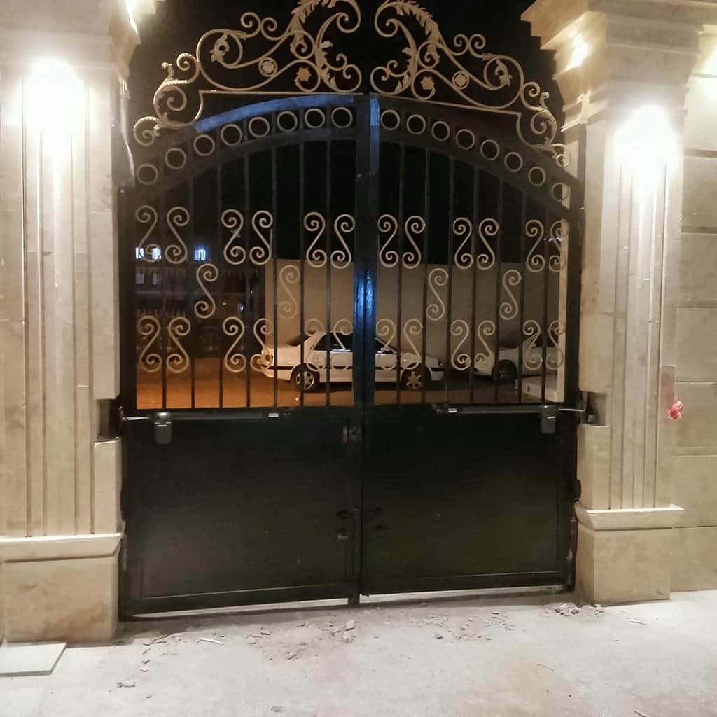 کارخانه جک درب پارکینگ موتور قوی در سیرجان