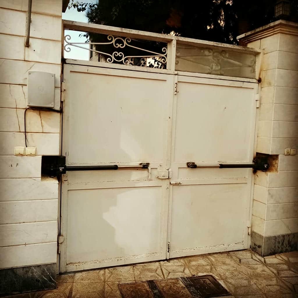 نصب جک درب پارکینگ تراز دقیق در اشتهارد
