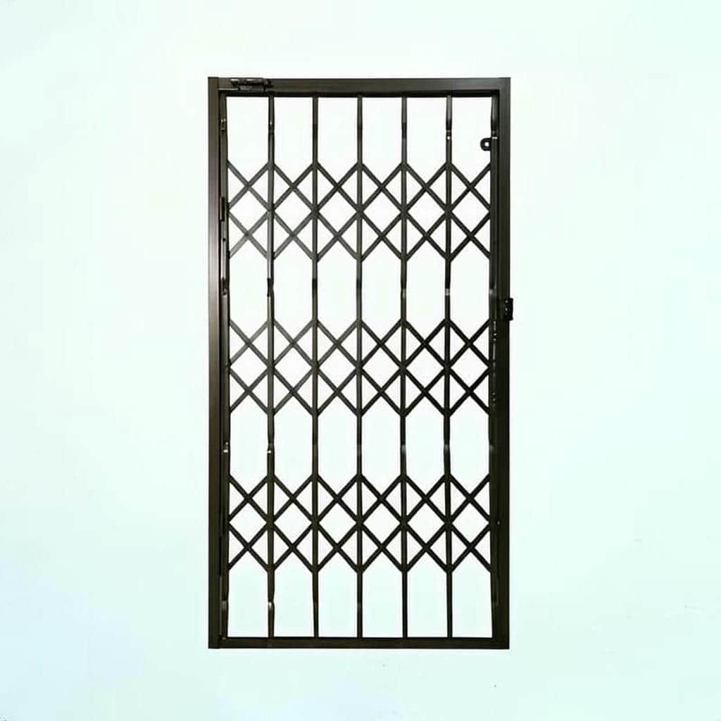 نصب درب آکاردئونی چهارگل در رشت