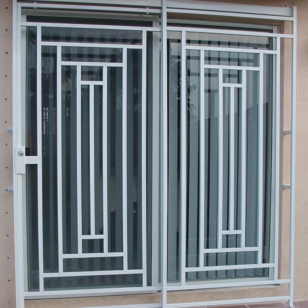 حفاظ پنجره در یزد
