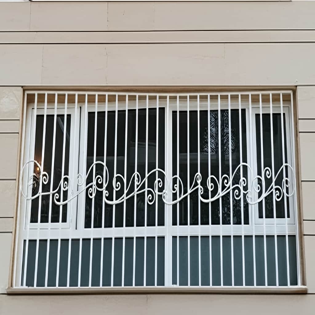 حفاظ پنجره در بندر لنگه