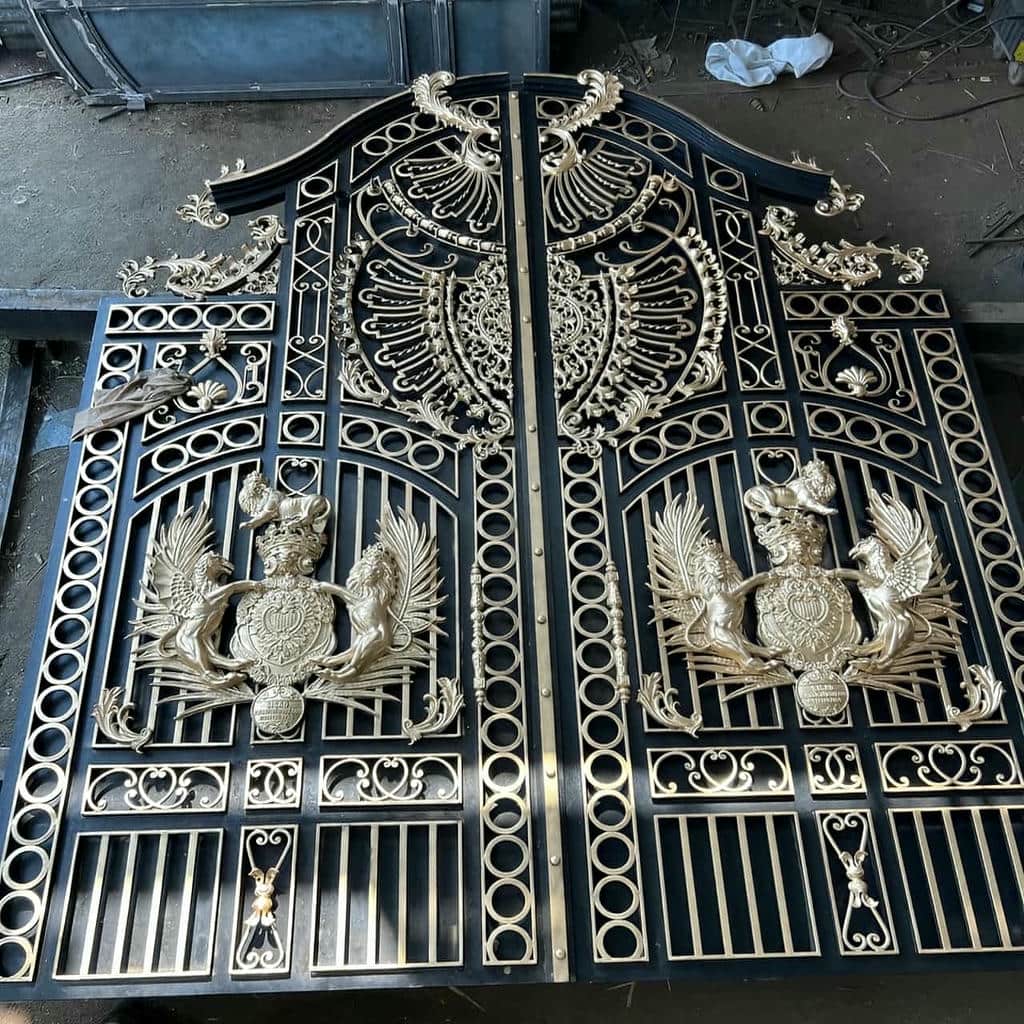 نصب درب حیاط پروفیل سنگین در تبریز