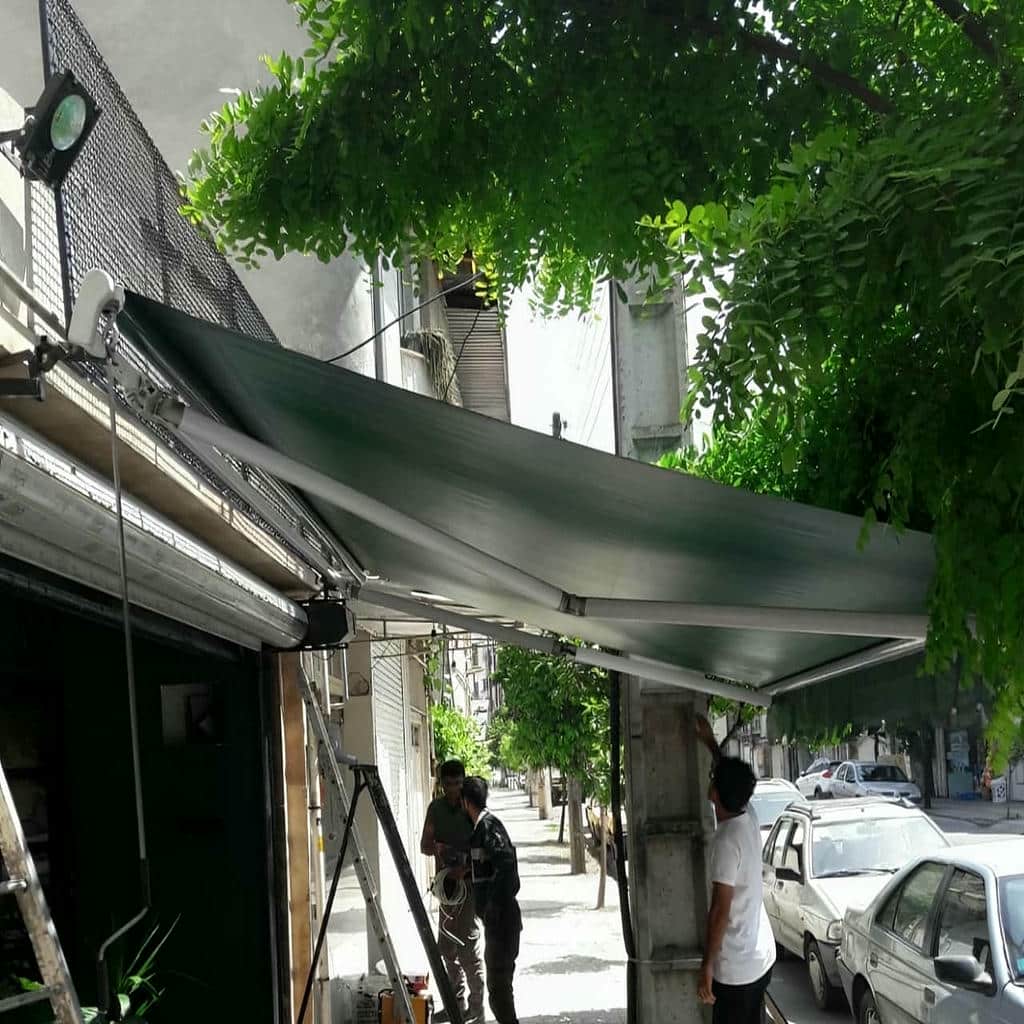 نصب سایبان برقی بازویی اتوماتیک بازوی تقویت شده در پرند