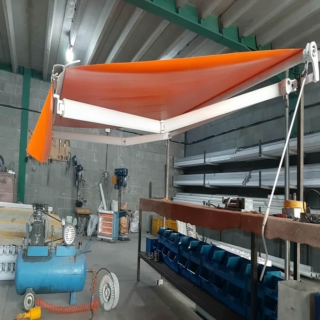خرید سایبان برقی بازویی اتوماتیک مقاوم UV در اندیشه