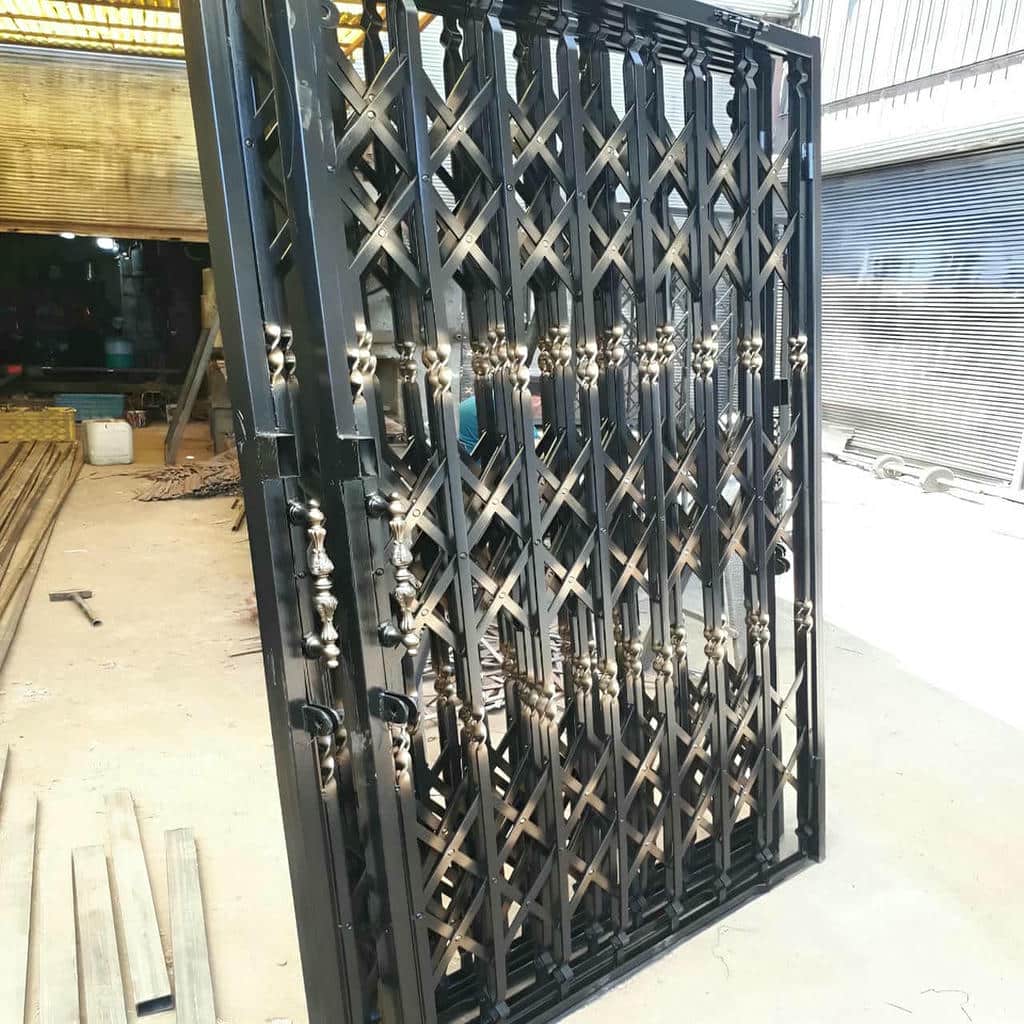 کارخانه درب آکاردئونی ضخامت پروفیل در کردان
