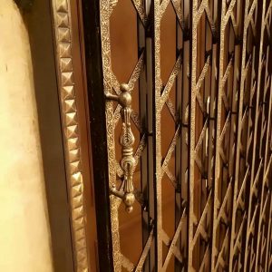 درب آکاردئونی در پرند