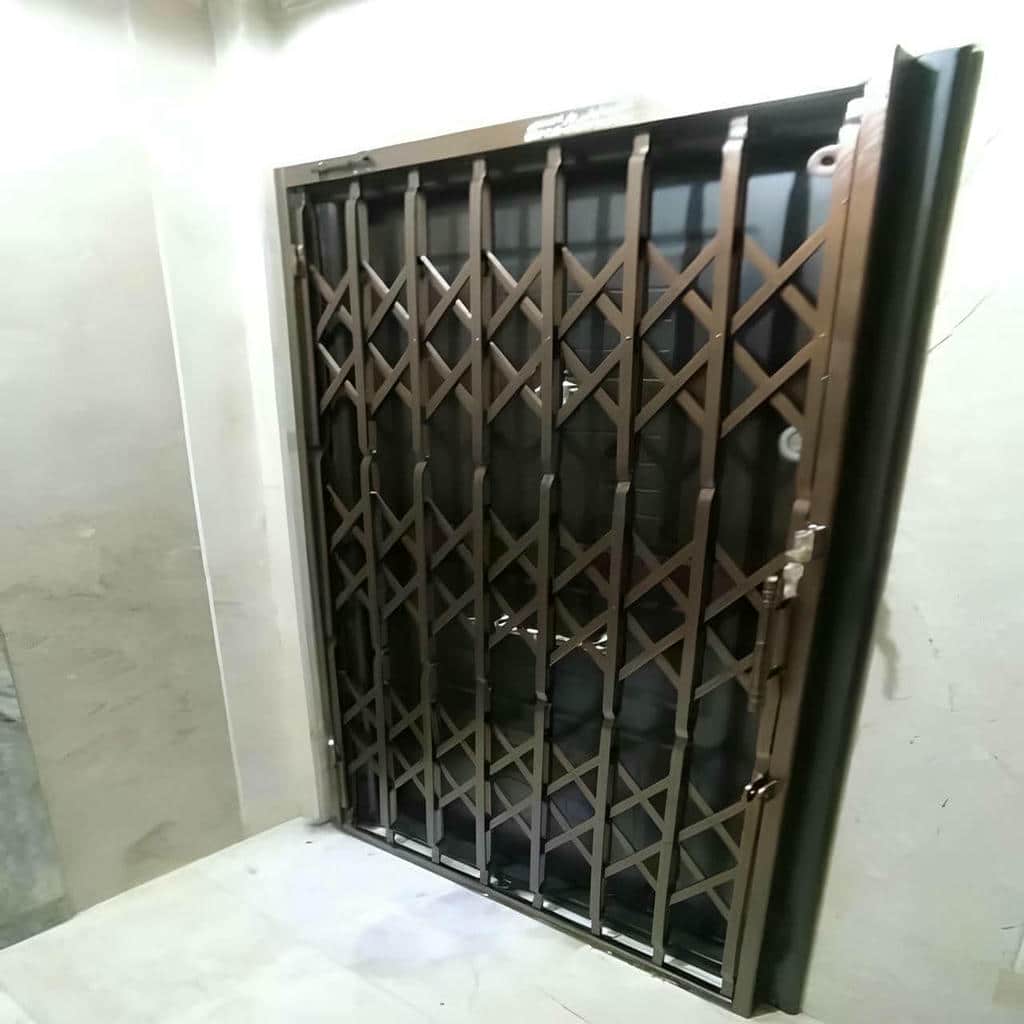 قیمت درب آکاردئونی سه گل در کیش
