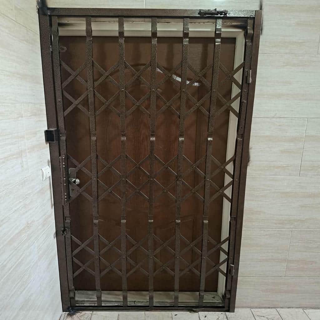 فروش درب آکاردئونی سه گل در هشتگرد