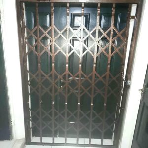 درب آکاردئونی در اشتهارد