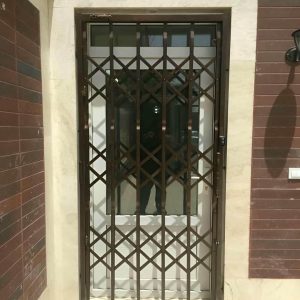 درب آکاردئونی در فردیس کرج