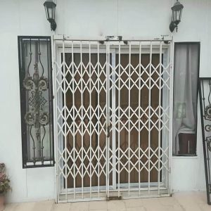 درب آکاردئونی در آبادان