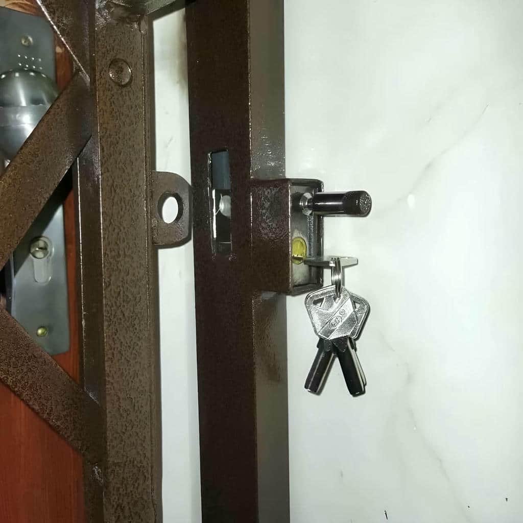 فروش درب آکاردئونی تمام گل در رشت