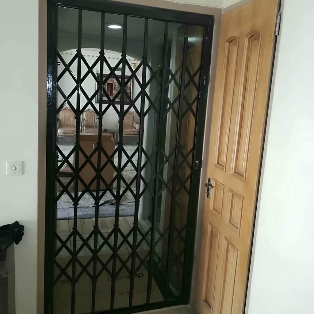 قیمت درب آکاردئونی سه گل در بندر انزلی