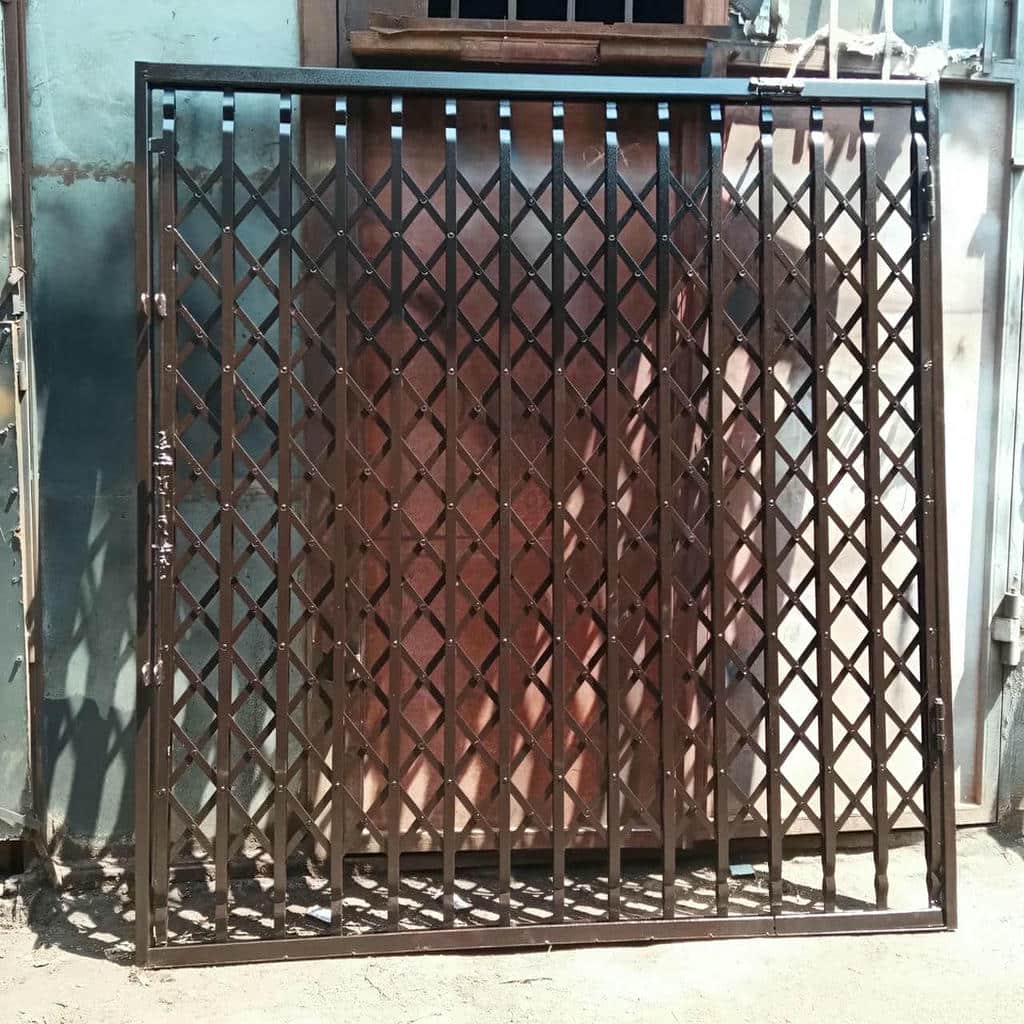 قیمت درب آکاردئونی سه گل در سیرجان