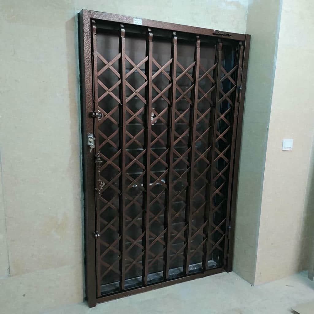 کارخانه درب آکاردئونی رنگ کوره ای در کرج کارخانه درب آکاردئونی رنگ کوره ای در کرج