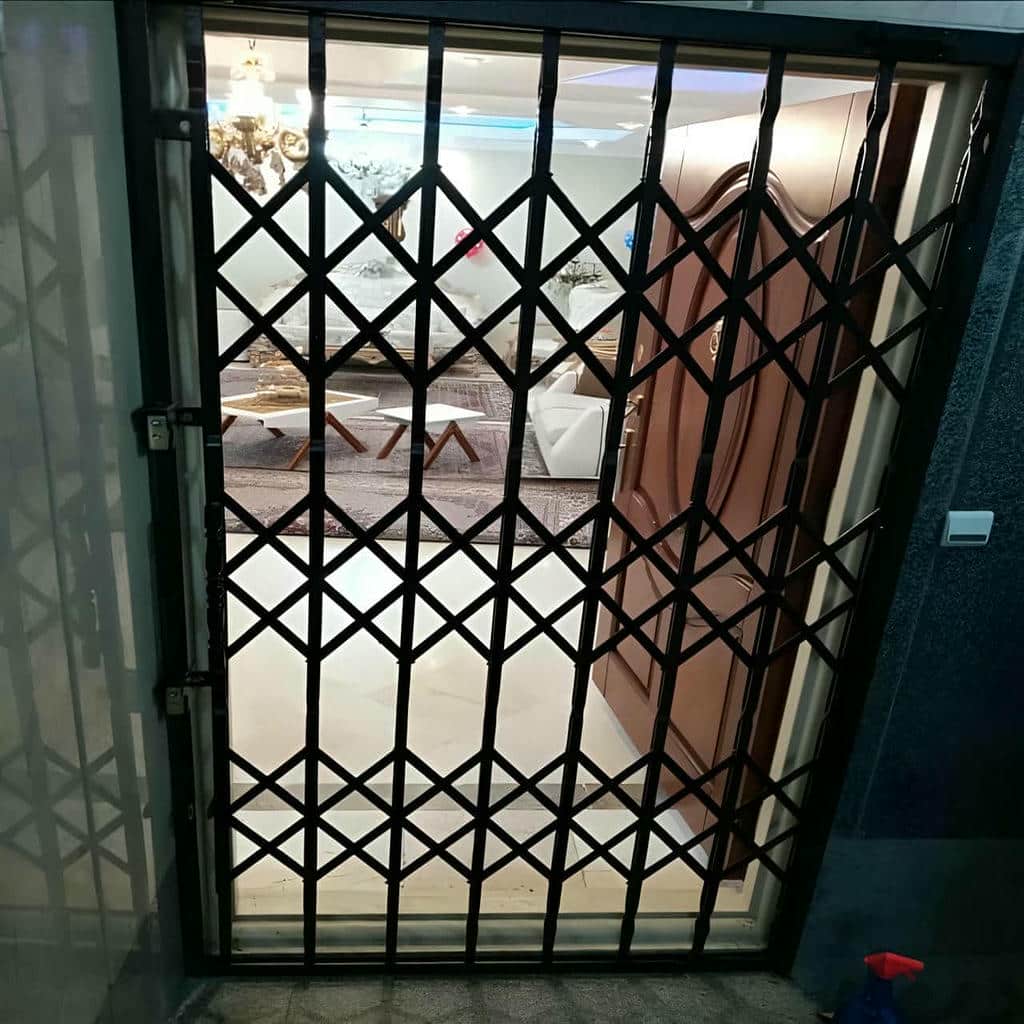 درب آکاردئونی در ملارد