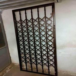 درب آکاردئونی در بومهن