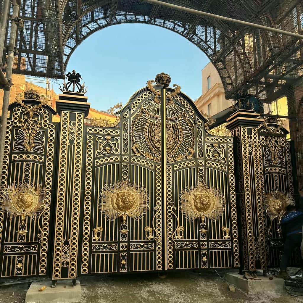 کارخانه درب حیاط ویلایی در بومهن