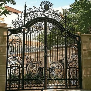 درب حیاط در ایرانشهر