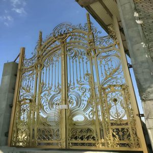 درب حیاط در نسیم شهر