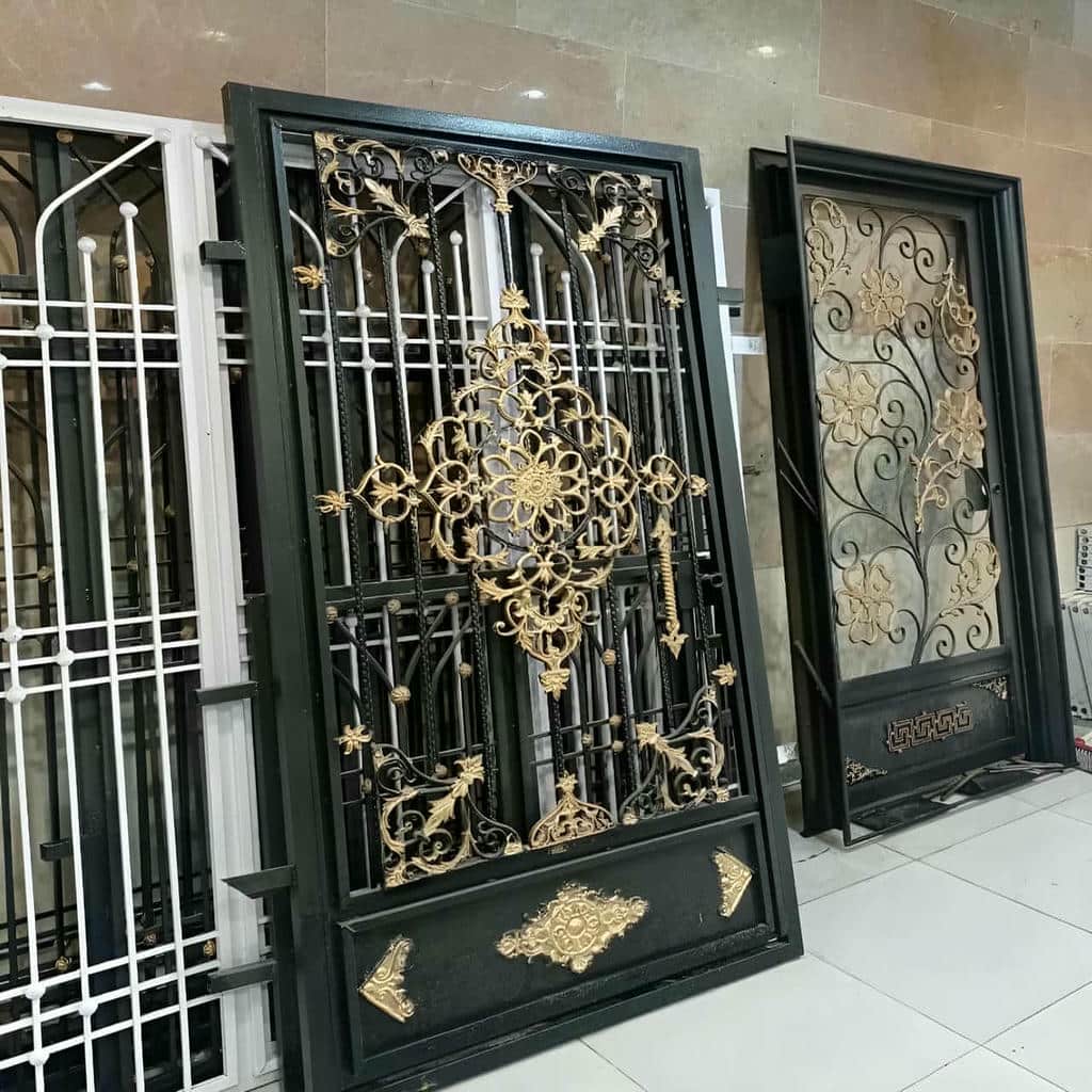 نصب درب حیاط پروفیل سنگین در لواسان