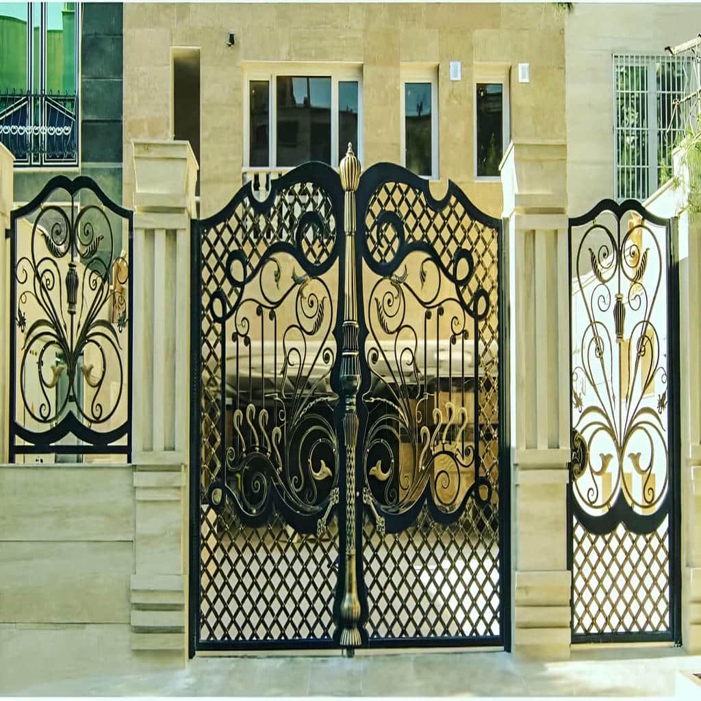 قیمت درب حیاط فرفورژه کلاسیک در ارومیه