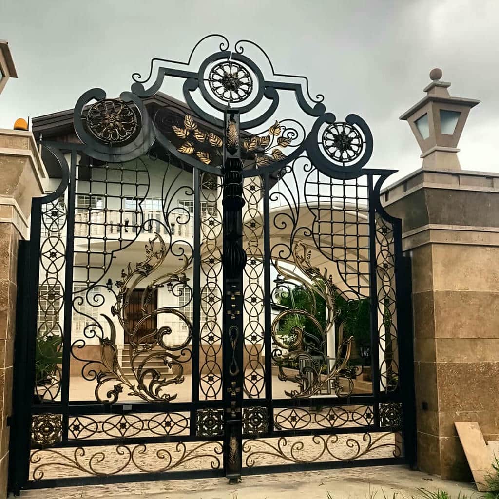درب حیاط در محمودآباد