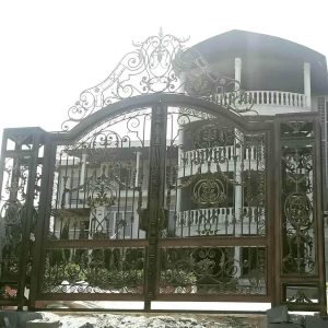 درب حیاط در ارومیه