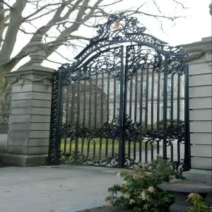 درب حیاط در مهرشهر کرج