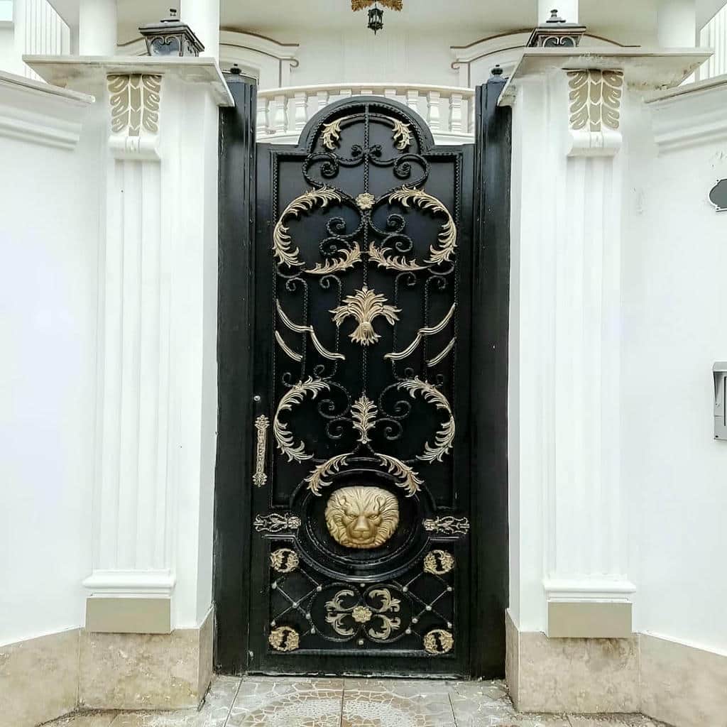 نصب درب حیاط رنگ کوره ای در قشم