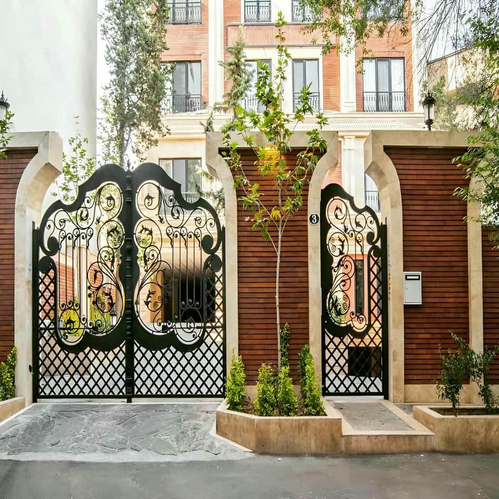 خرید درب حیاط مدرن تقویت شده در نیشابور
