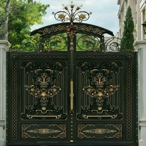 درب حیاط در نوشهر