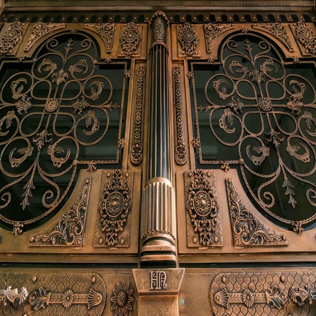 نصب درب حیاط پروفیل سنگین در شهرکرد