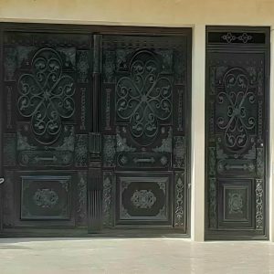 درب حیاط در بجنورد