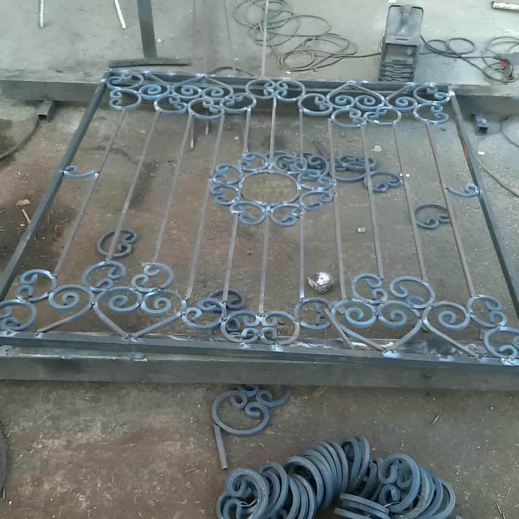 نصب حفاظ پنجره لوکس در آبادان