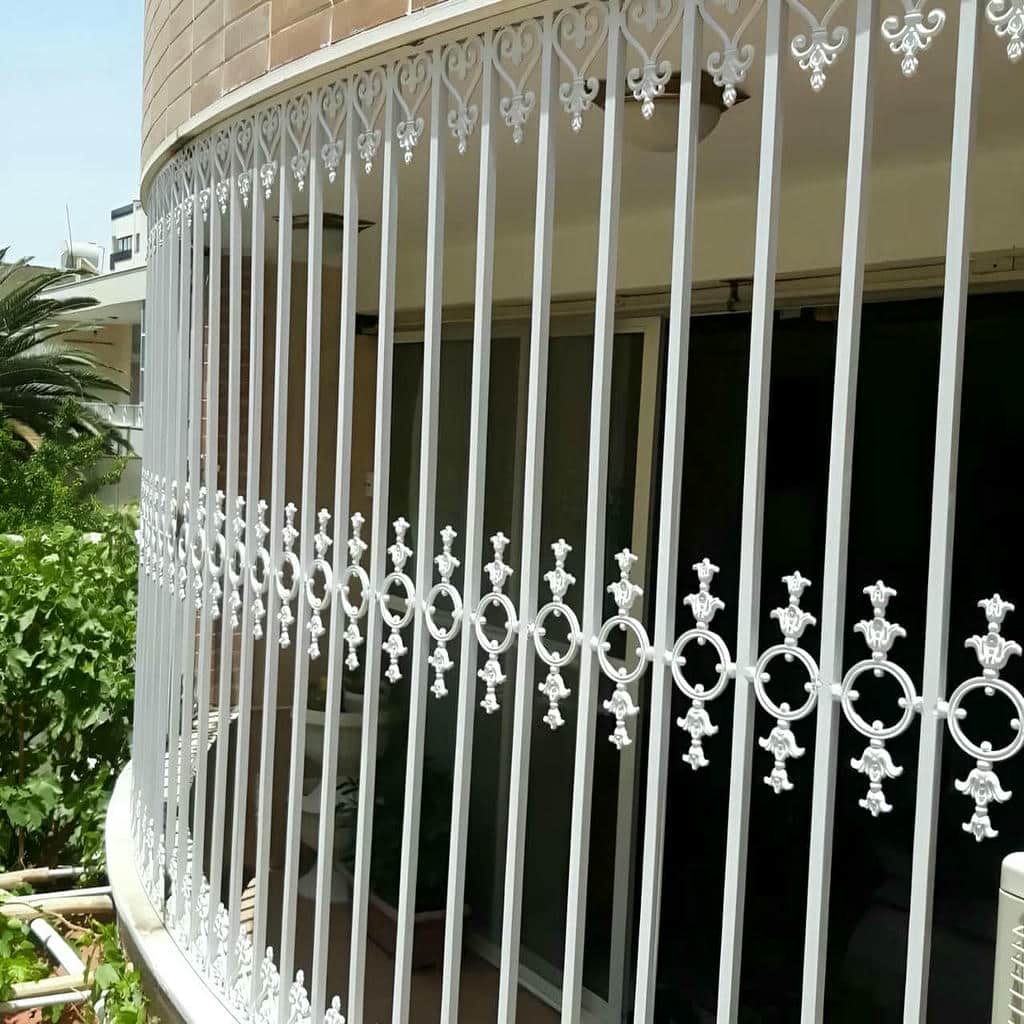 نصب حفاظ پنجره مدرن در بومهن