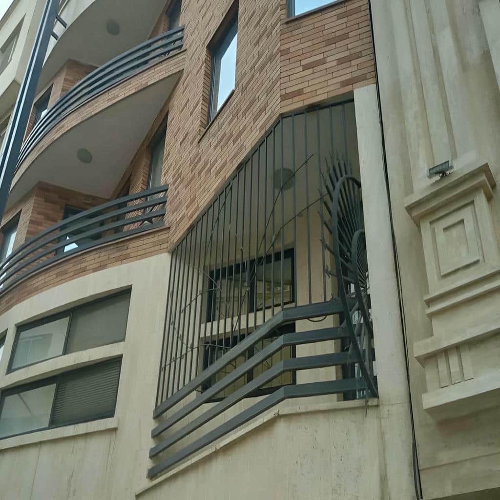 نصب حفاظ پنجره مدرن در پرند