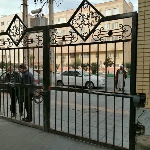 جک درب پارکینگ در قشم