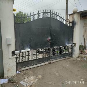 جک درب پارکینگ در زاهدان