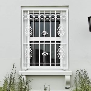حفاظ پنجره در مریوان